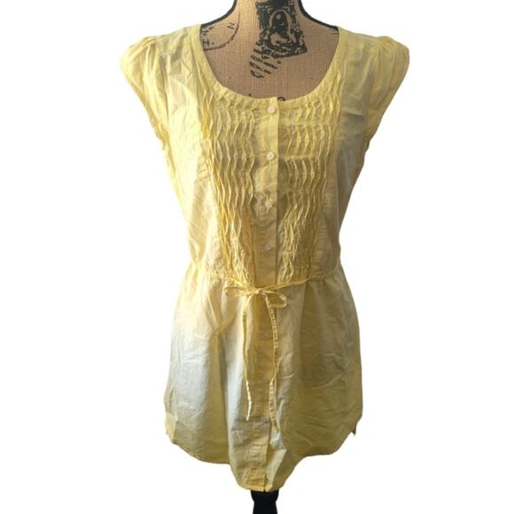 Levi's Dresses & Skirts - Small Levi's yellow dress ruffled pleats with tulip sleeves, excellent condition